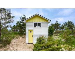 40 VOZKA DRIVE - 36