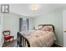 12 IROQUOIS LANE - 20