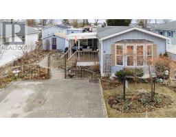 12 IROQUOIS LANE - 31