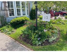 12 IROQUOIS LANE - 6