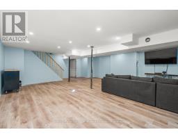 30 KITCHEN ROAD S - 17