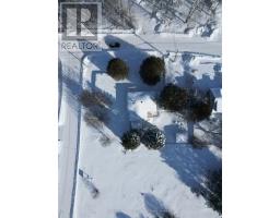 30 KITCHEN ROAD S - 33