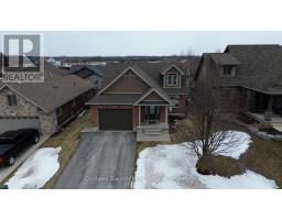 108 RUBY S CRESCENT - 38