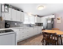 121 QUEEN STREET W - 5