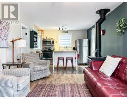 111 SUNRISE AVENUE W - 11