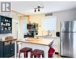 111 SUNRISE AVENUE W - 16