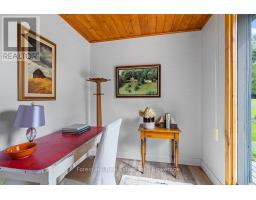 403288 GREY ROAD 4 - 32