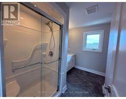 UNIT 2 - 8 GOLF LINKS ROAD - 18