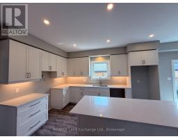 UNIT 2 - 8 GOLF LINKS ROAD - 7