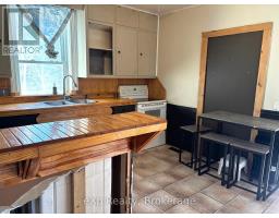 28 QUEEN STREET W - 13