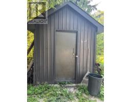 28 QUEEN STREET W - 29