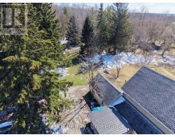 28 QUEEN STREET W - 36
