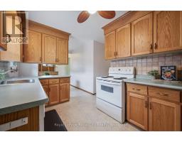 10 PAUL AVENUE - 16