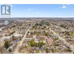 10 PAUL AVENUE - 38