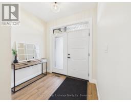 39 MERCEDES CRESCENT - 2