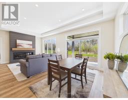 39 MERCEDES CRESCENT - 6