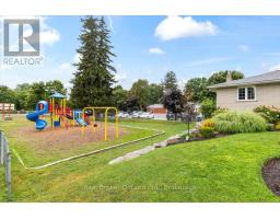 40 ARTHUR STREET W - 21