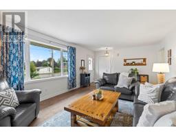 40 ARTHUR STREET W - 5