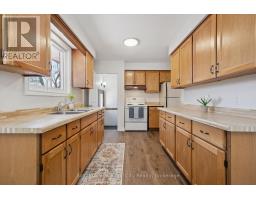 16 KENWOOD CRESCENT - 12