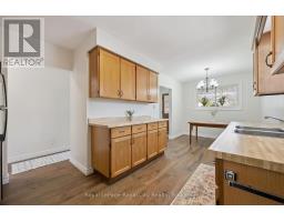 16 KENWOOD CRESCENT - 14