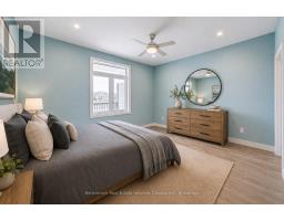 62 CAVALIER CRESCENT - 7
