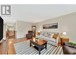 16 WINTERBERRY LANE - 13