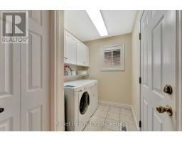 16 WINTERBERRY LANE - 14