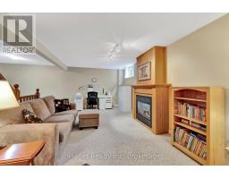 16 WINTERBERRY LANE - 21
