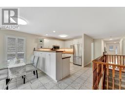 16 WINTERBERRY LANE - 9