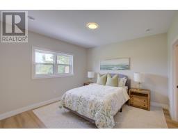 60 - 1182 QUEEN STREET - 11