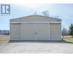 458523 8 CONCESSION - 28