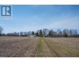 458523 8 CONCESSION - 35
