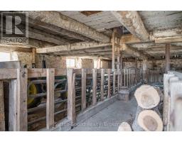 458523 8 CONCESSION - 41