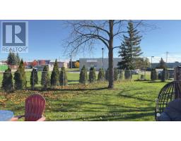 13 - 33 FAIRHAVEN LANE - 38