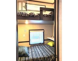613 OAK CRESCENT - 10