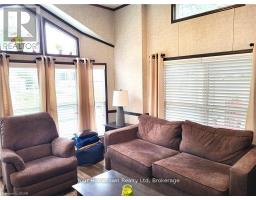 613 OAK CRESCENT - 6