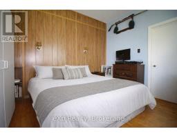 125 LAKE DRIVE - 26