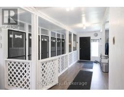 125 LAKE DRIVE - 8