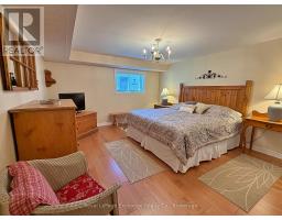 524 LYNDEN CRESCENT - 20