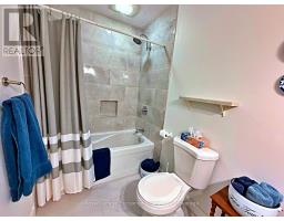524 LYNDEN CRESCENT - 26
