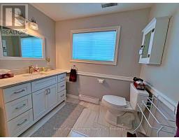 524 LYNDEN CRESCENT - 27