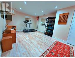 524 LYNDEN CRESCENT - 31