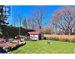 524 LYNDEN CRESCENT - 34