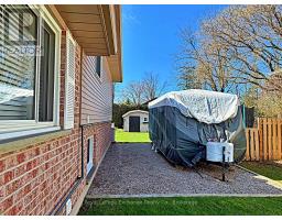 524 LYNDEN CRESCENT - 40