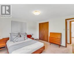 40 KEATS CRESCENT - 36
