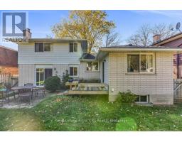 40 KEATS CRESCENT - 43