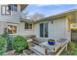 40 KEATS CRESCENT - 46