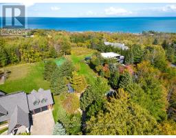 107 MARGARET DRIVE - 35