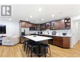 71033 BLUEWATER HIGHWAY - 39