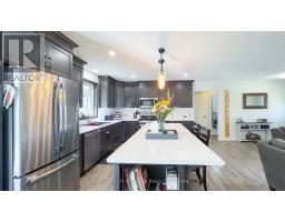 10 BAYFIELD STREET E - 14